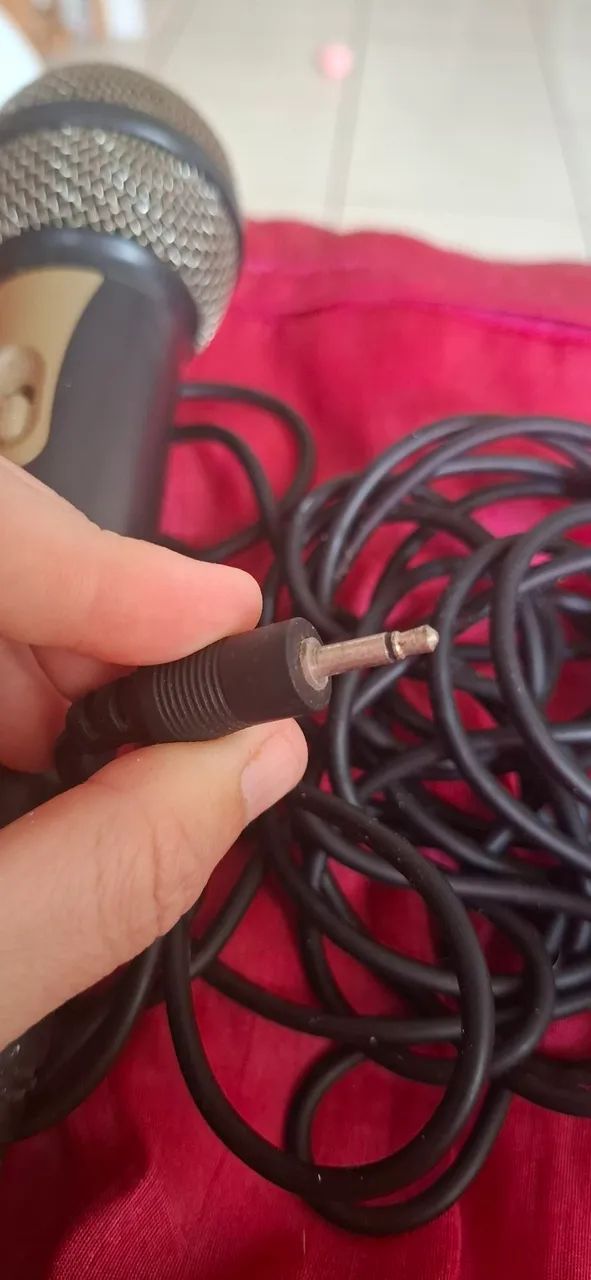 Microfone com fio 64292071701763121