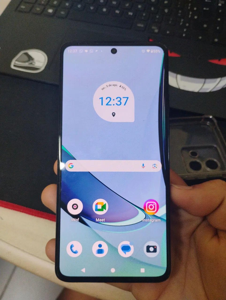 Motorola G84 5G 256GB - Desempenho e estilo para seu dia a dia!