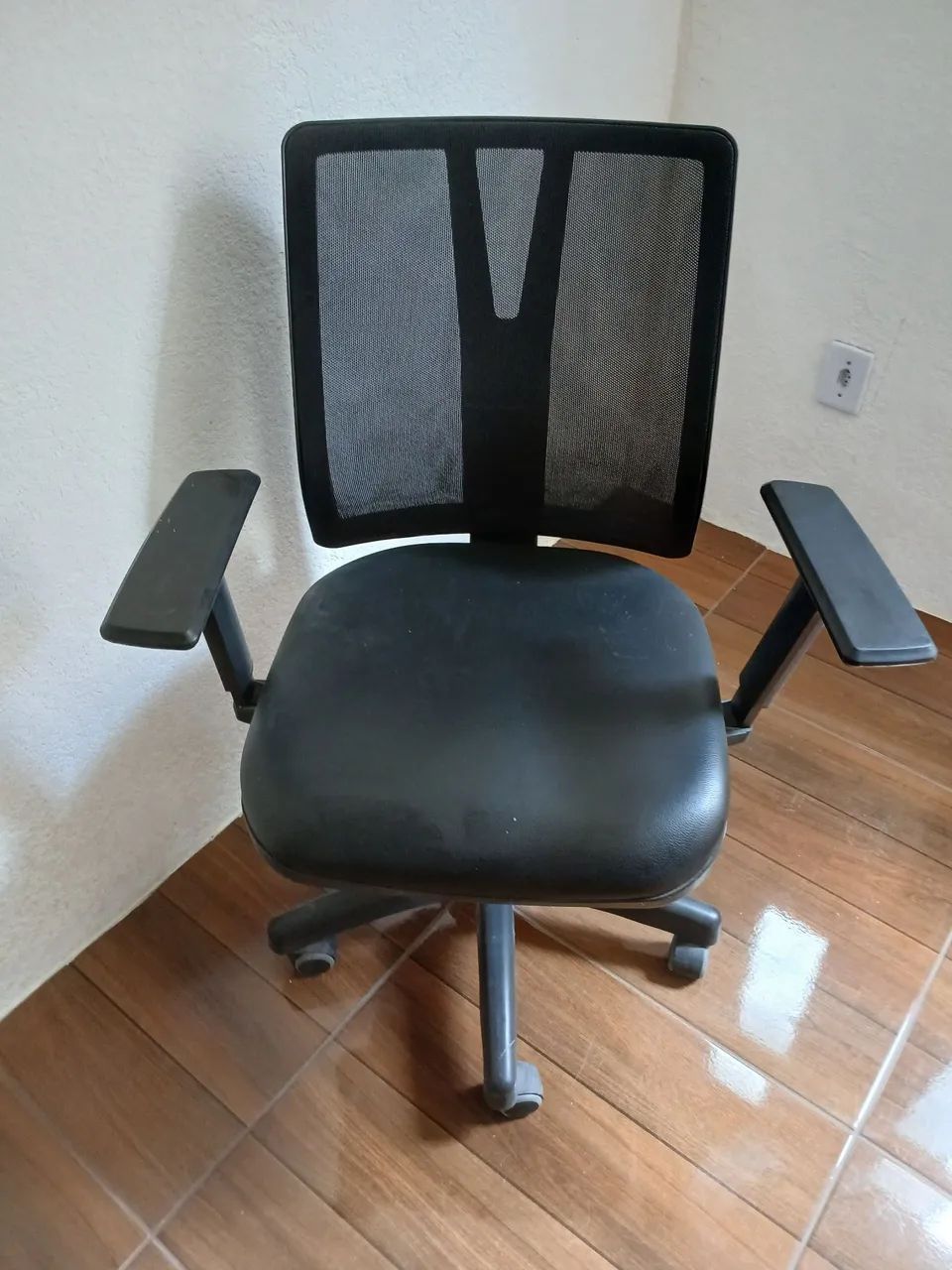 Cadeira de escritório anatômica regulável 