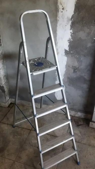 Escada Alumínio MOR 6 degraus