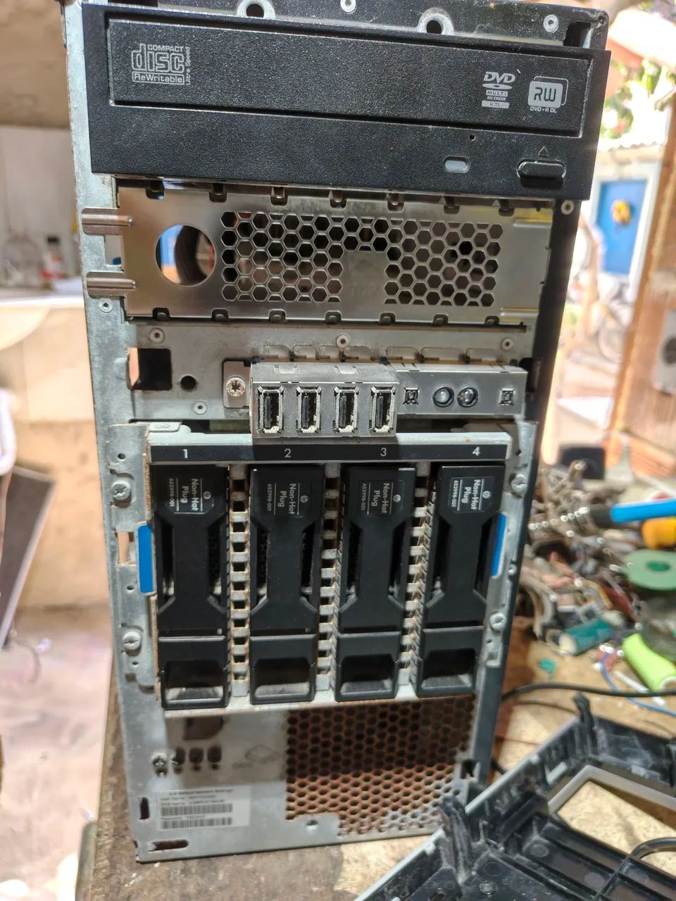 Hp proliant ml310 gen8 v2 - Foto 2