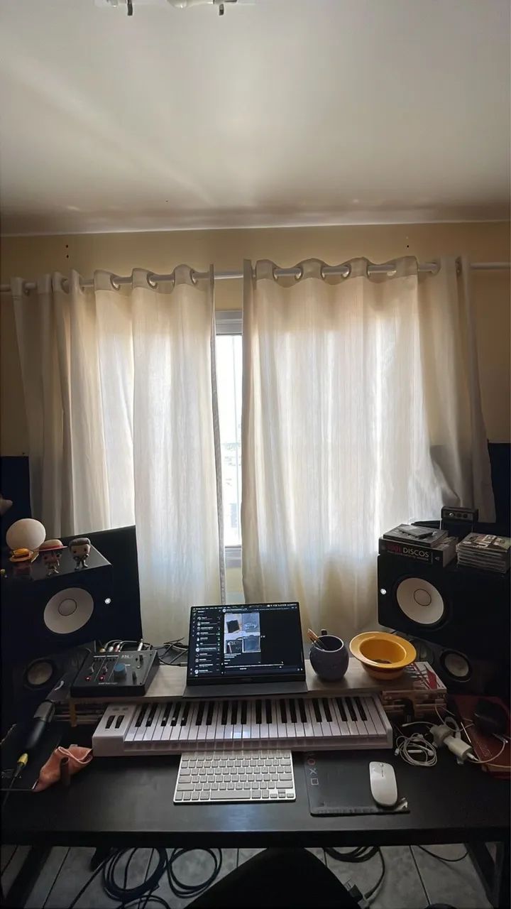 PAR DE MONITORES YAMAHA HS8
