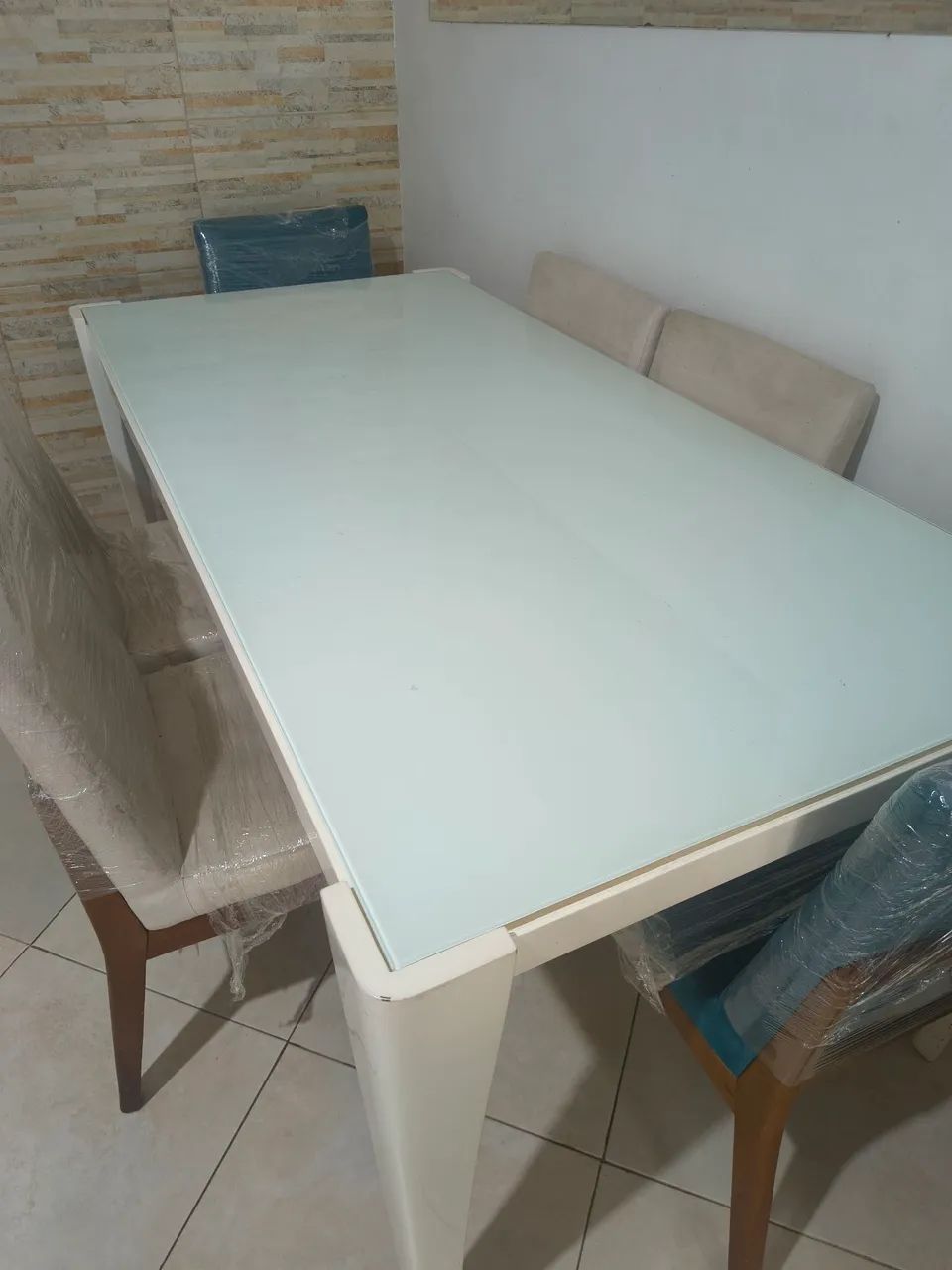 Mesa de jantar com cadeiras - Foto 2