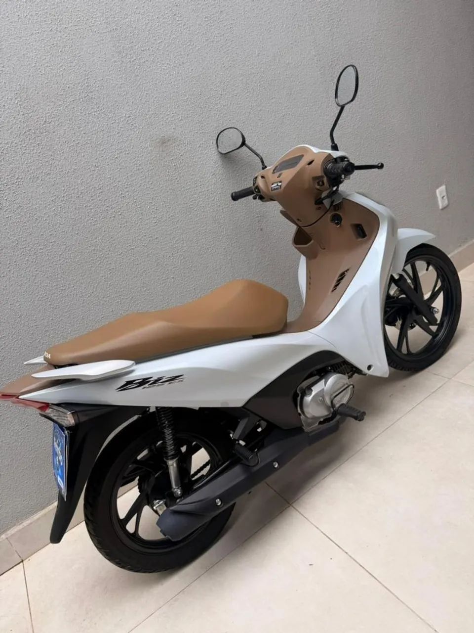 Vendo e troco por carro  - Foto 2