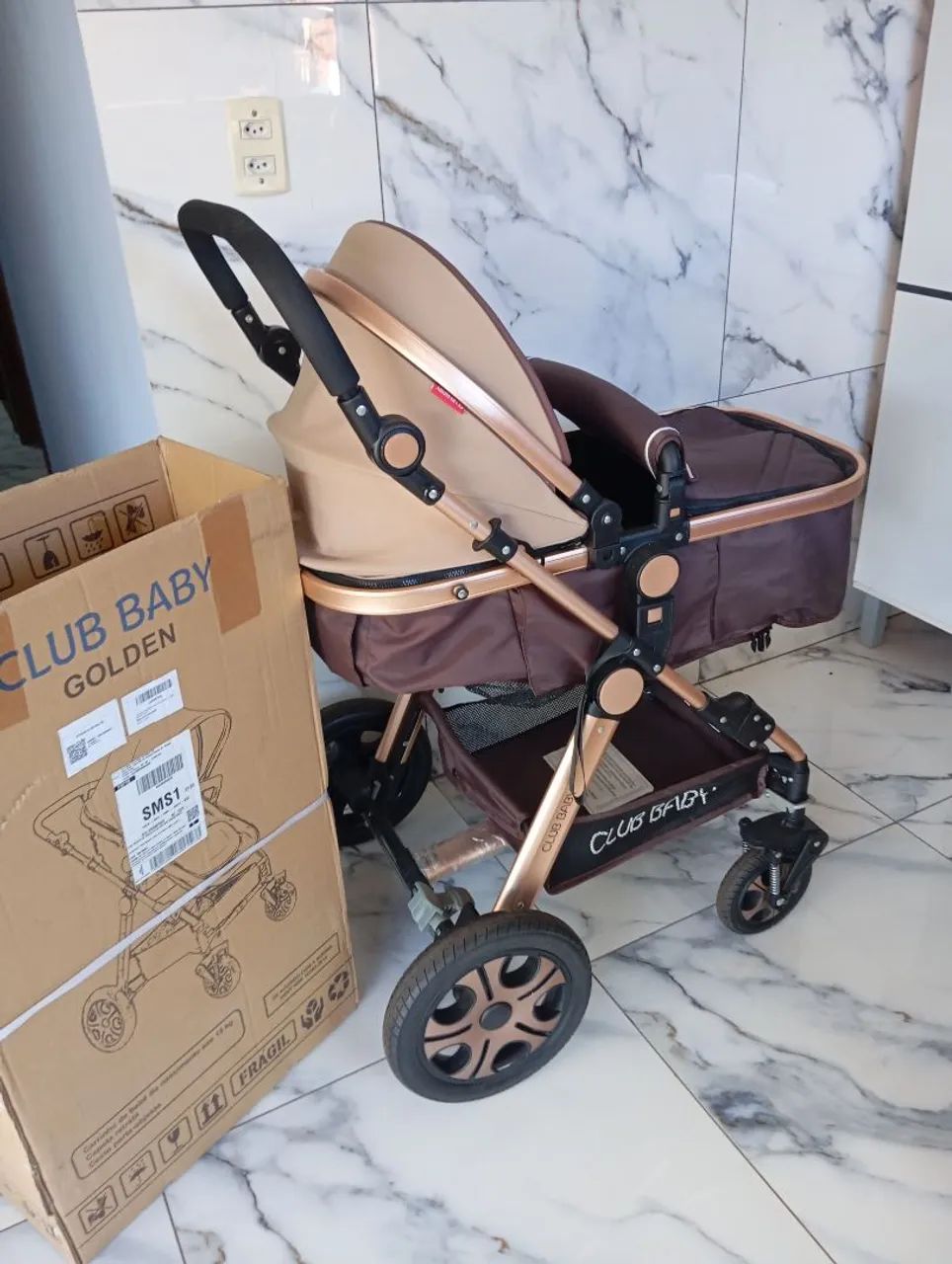 Vende-se um carrinho de bebê bem conservado  - Foto 3