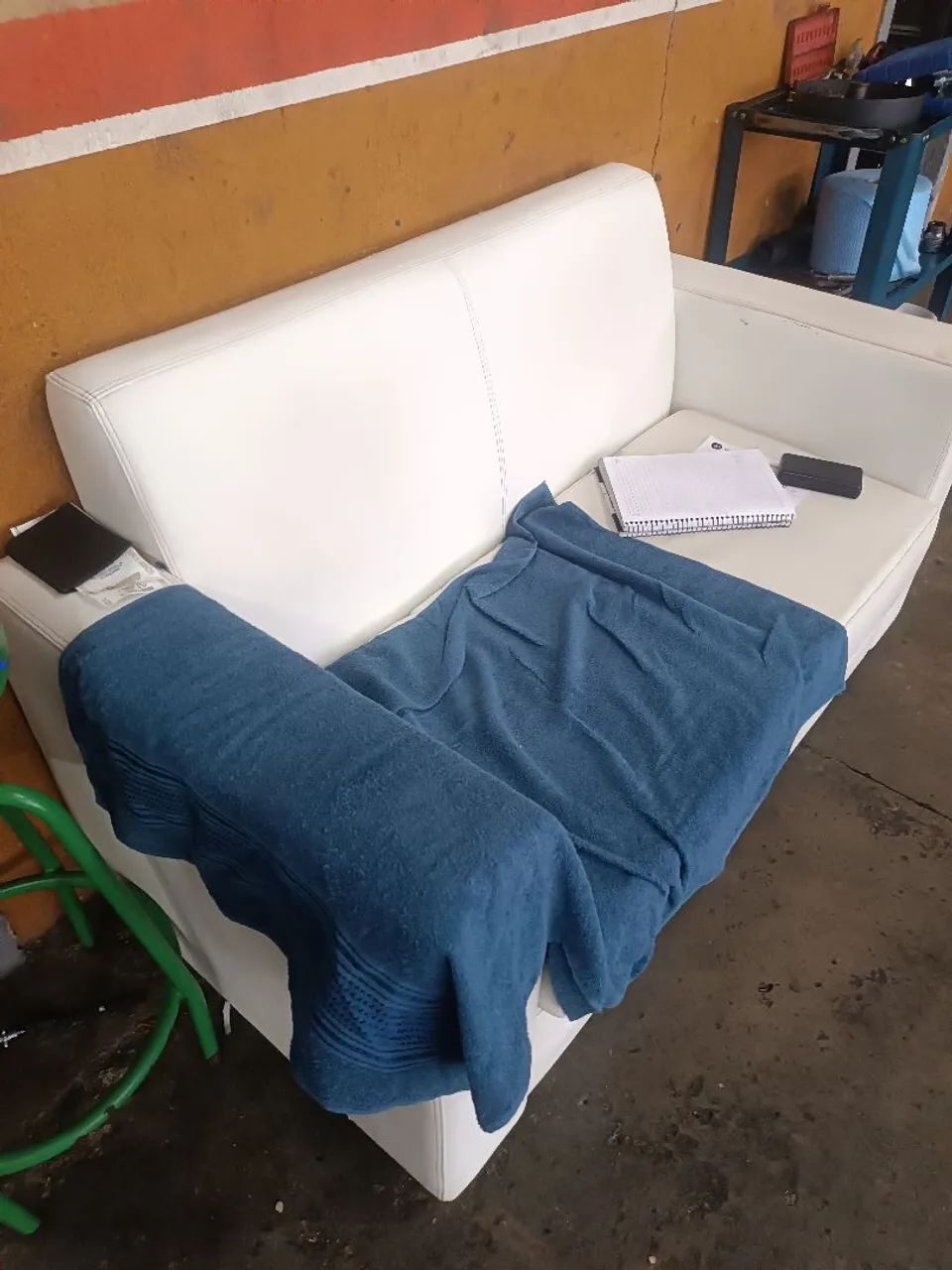 Vendo Sofá Couro - Foto 2