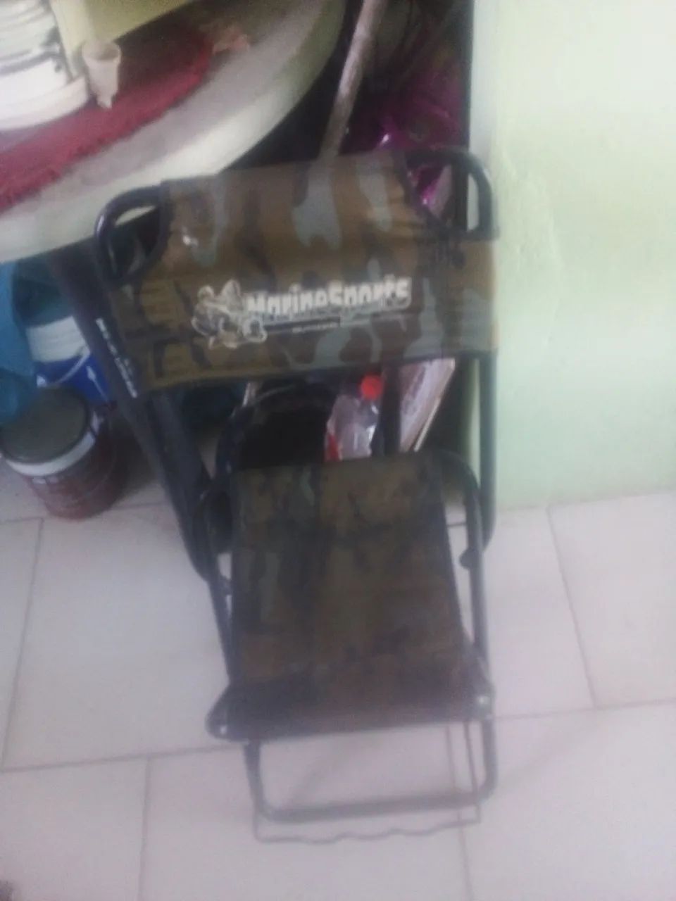 Vendo banco de um lugar e cadeira  - Foto 2