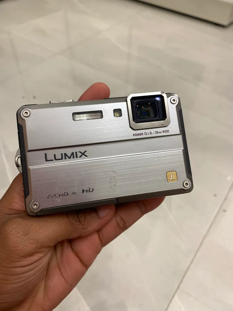 Câmera Digital Panasonic Lumix DMC-TS2 Prata - Compacta