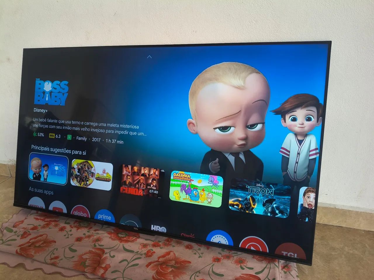 Vendo essa tv 50 polegadas smart 4K - Foto 5