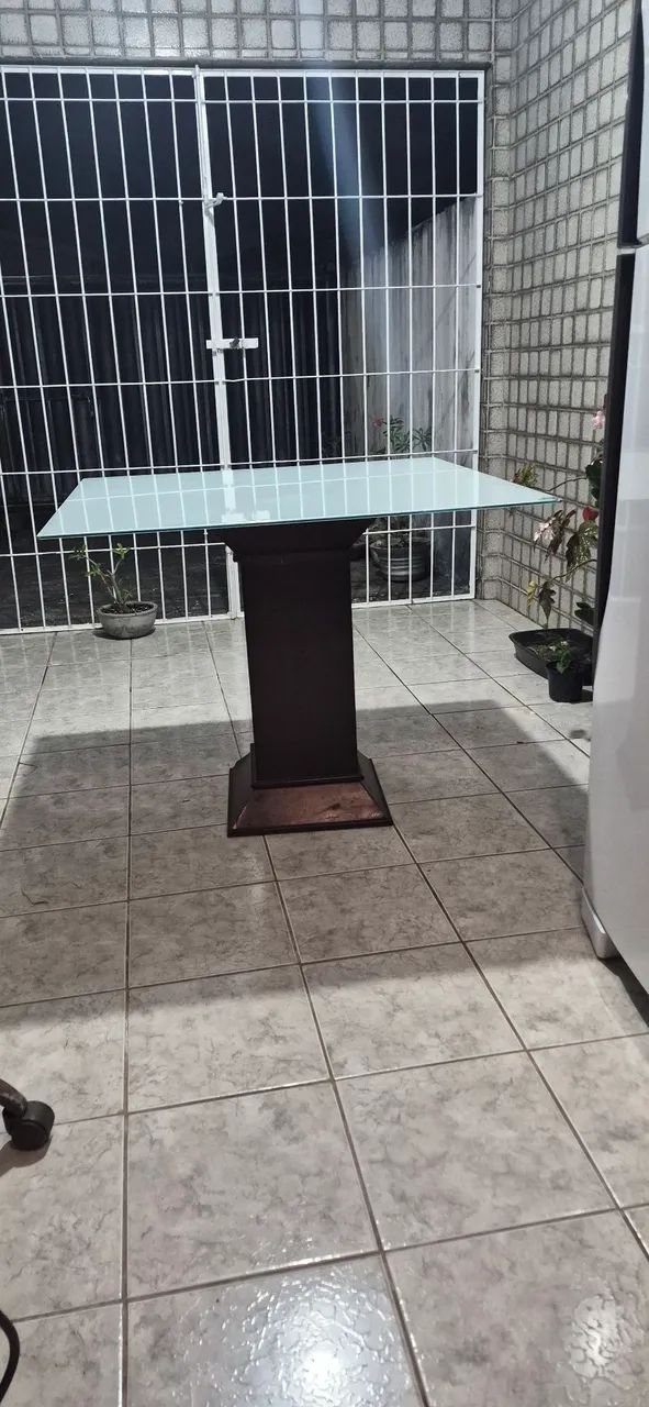 Mesa quadrada com tampo de vidro - Foto 2