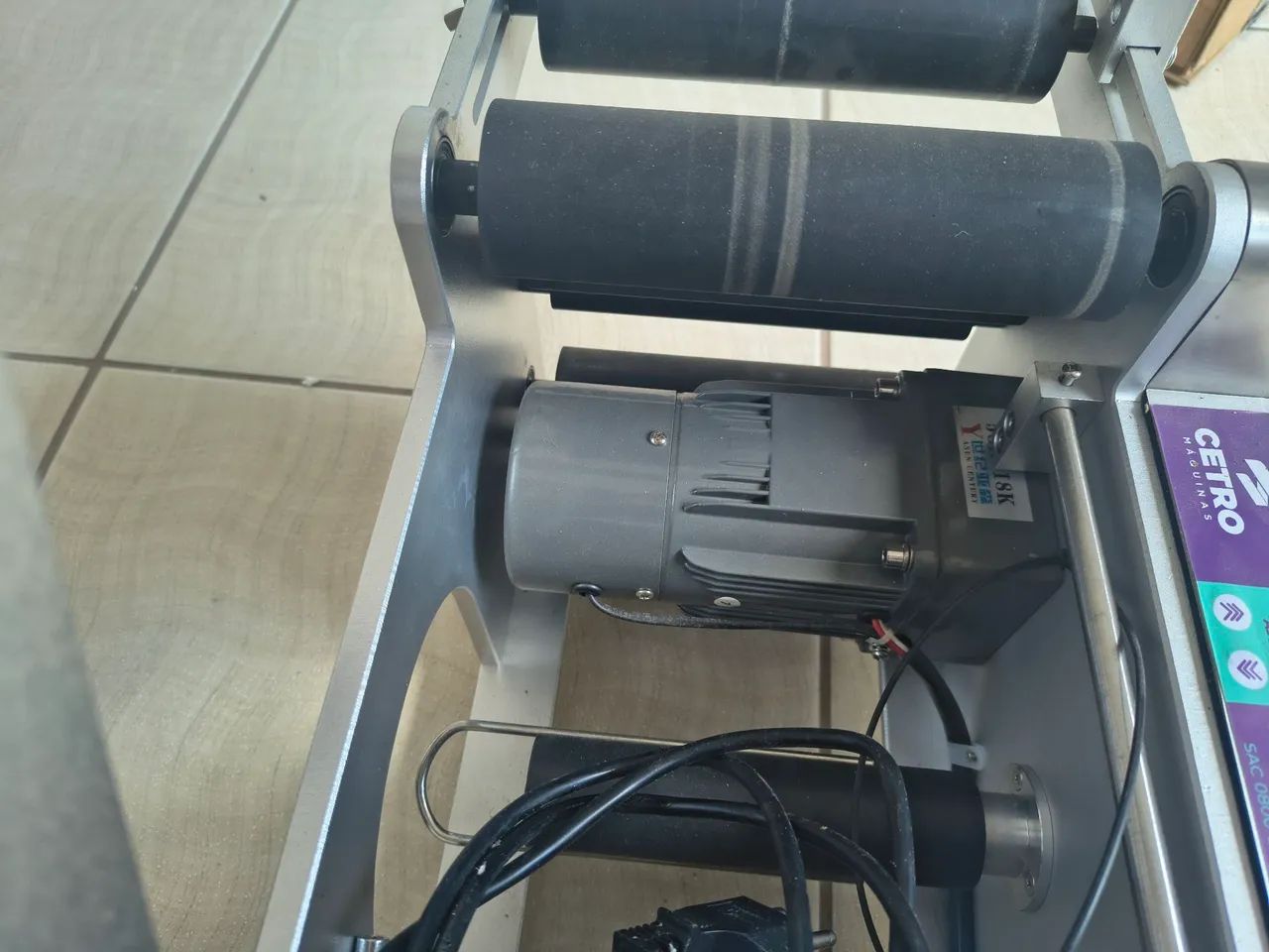 Rotuladora semi automática cetro semi nova completa modelo CSLM 150 T - Foto 5