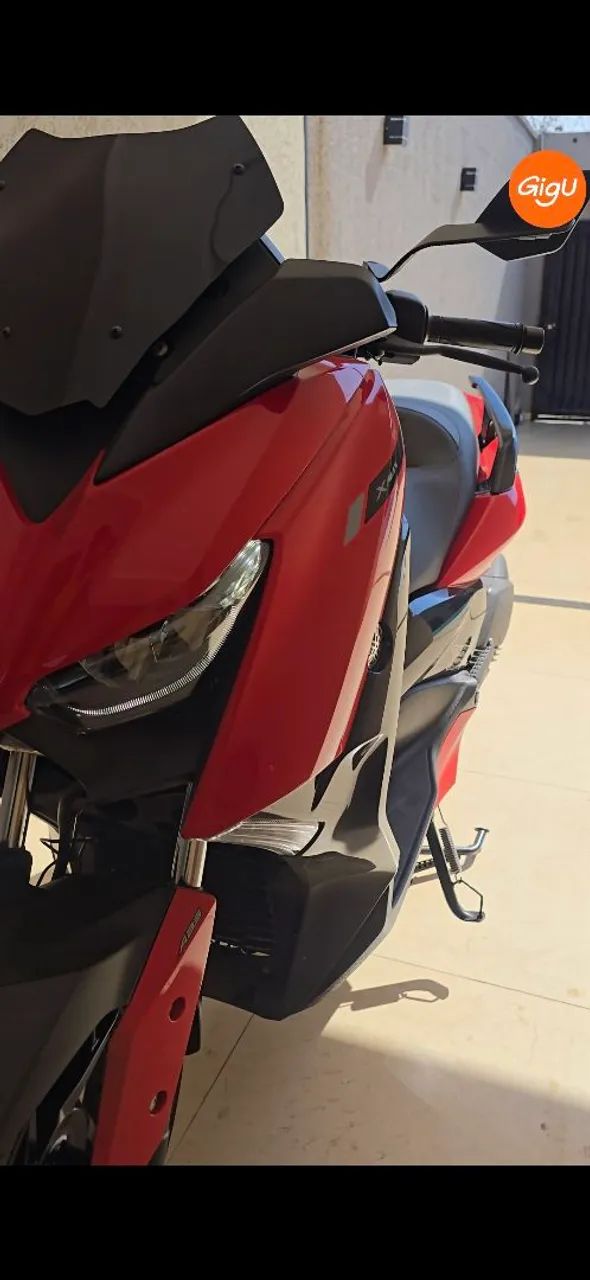 Xmax 250  a mais nova da olx