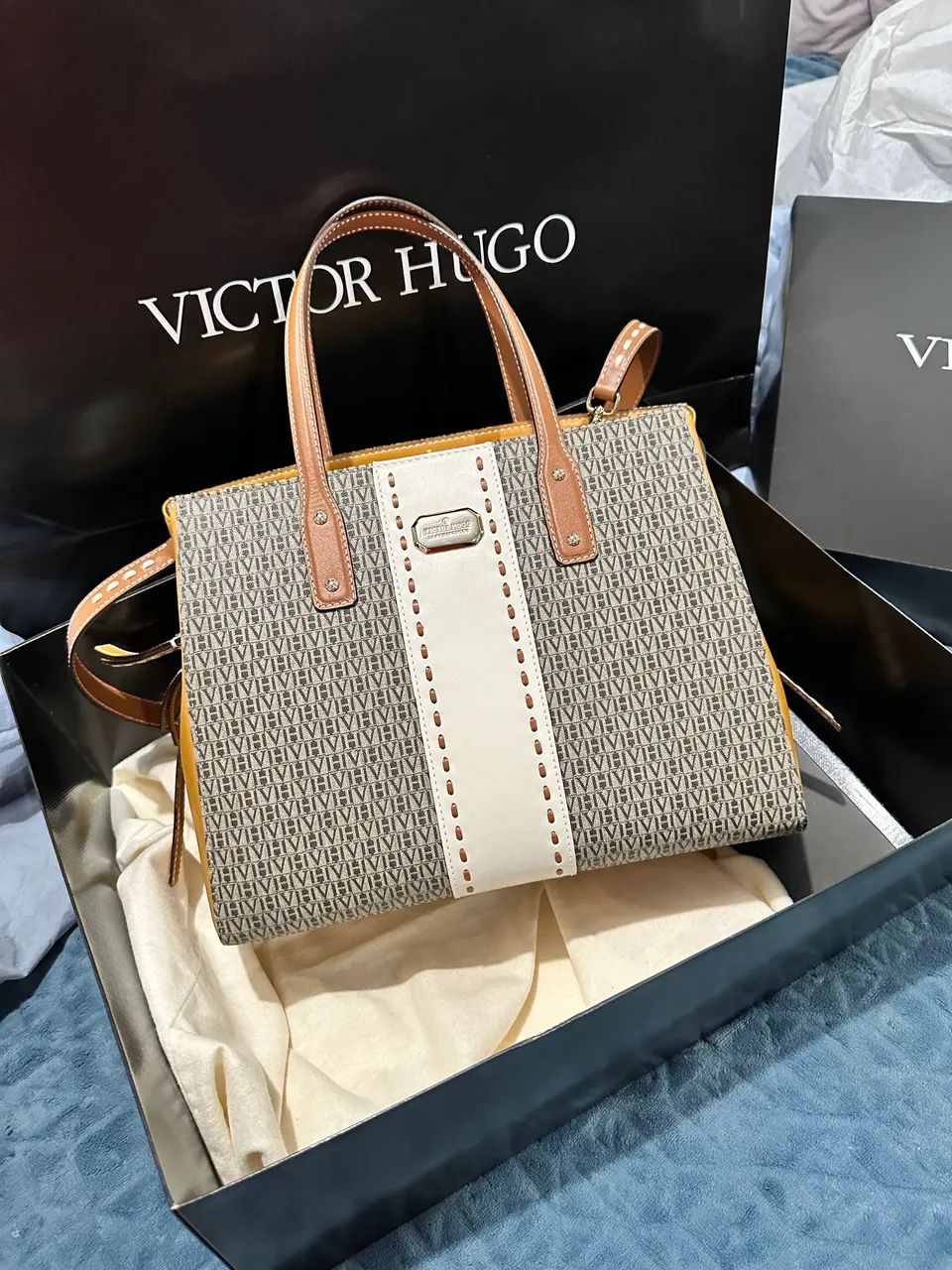 Bolsa Victor Hugo Babila  - Foto 2