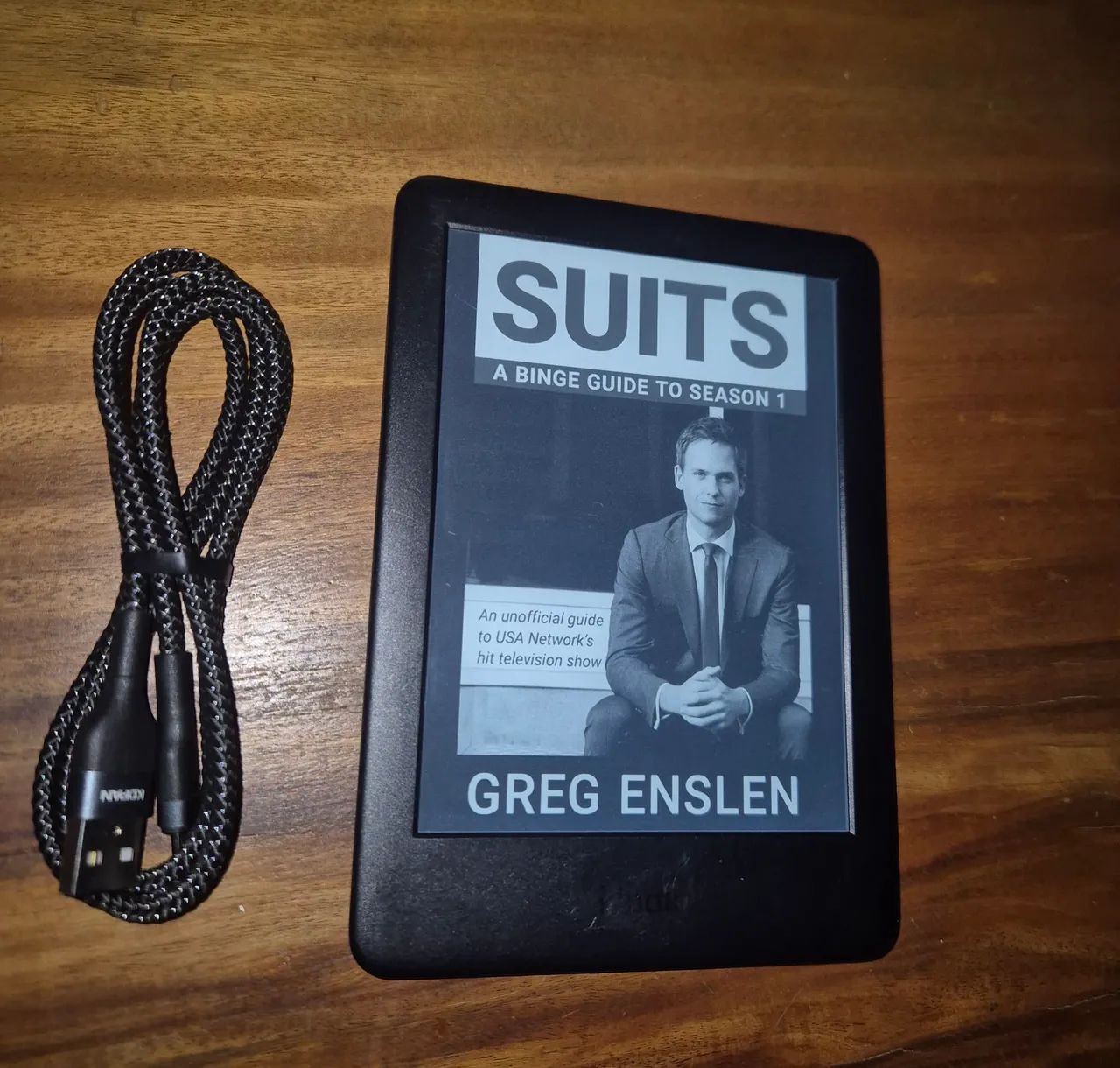 Kindle 10 Geração Funciona Perfeitamente, com Marcas de uso - Foto 4