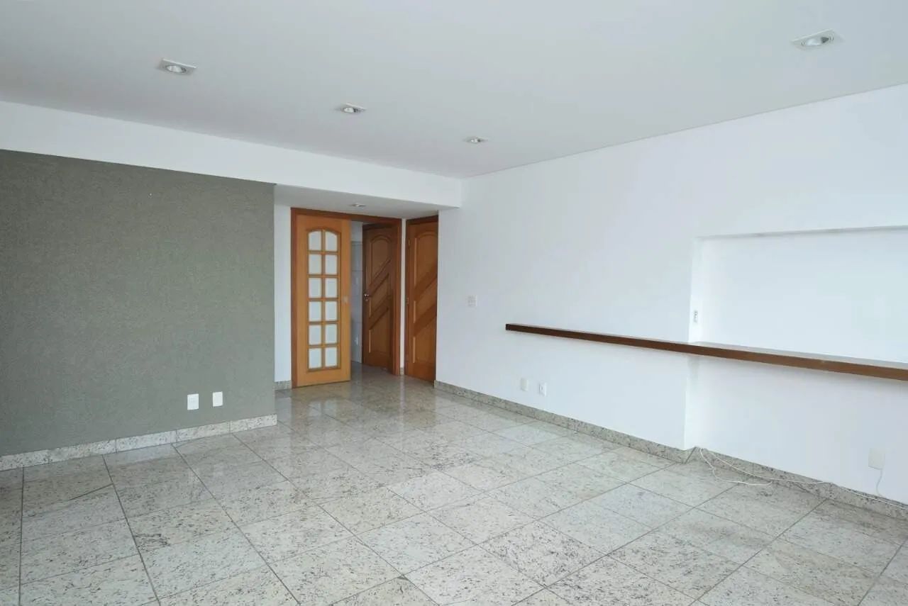 Apartamento de 4 quartos em Funcionários, BH - Foto 2