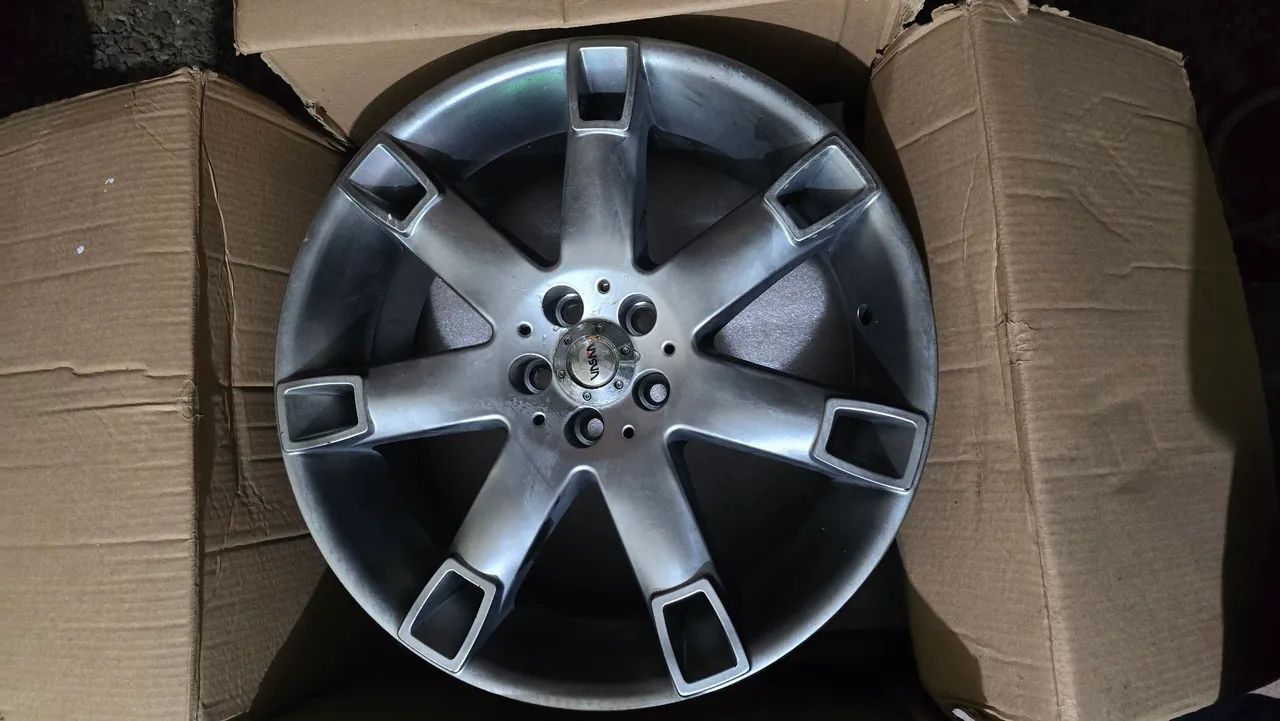 Roda aro 18 novas para carro - Foto 3