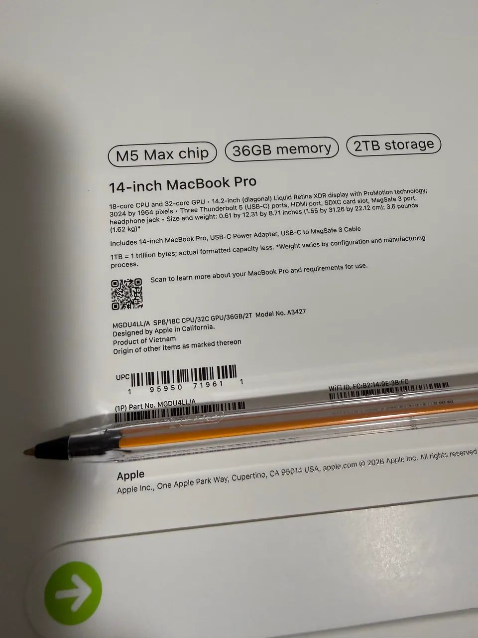 MacBook Pro M5 Max 18 cpu 32 gpu 36gb 2TB 14 2026 - Foto 5