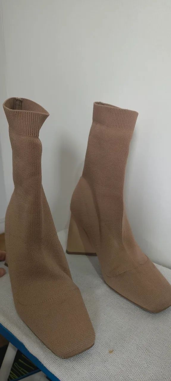 Bota tom bege - Ótimo estado - 