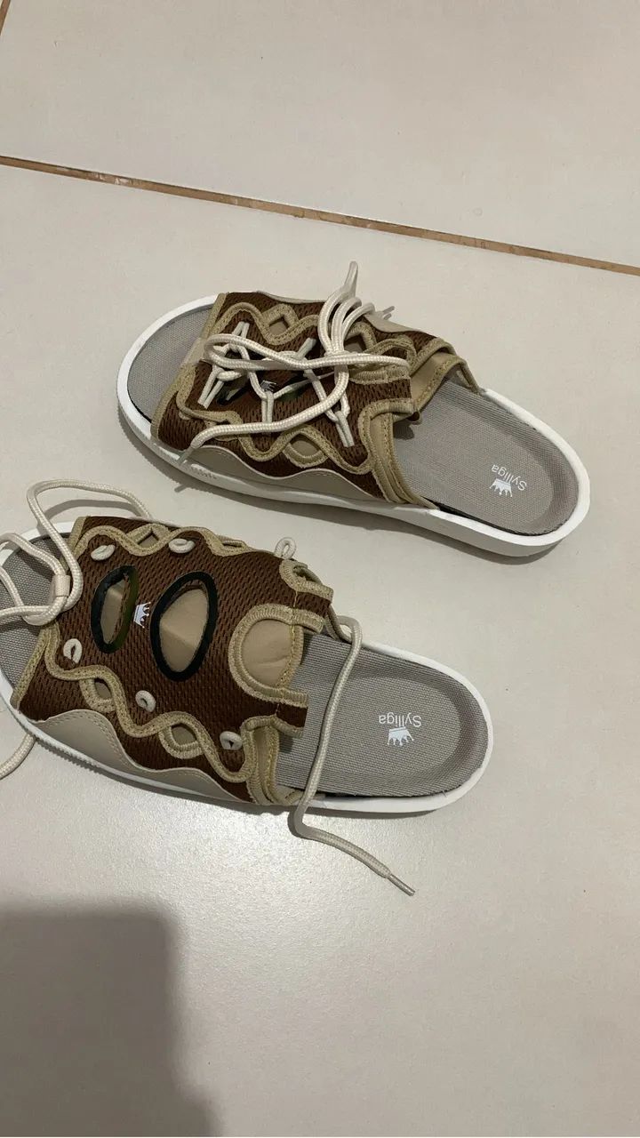 Chinelo off white 