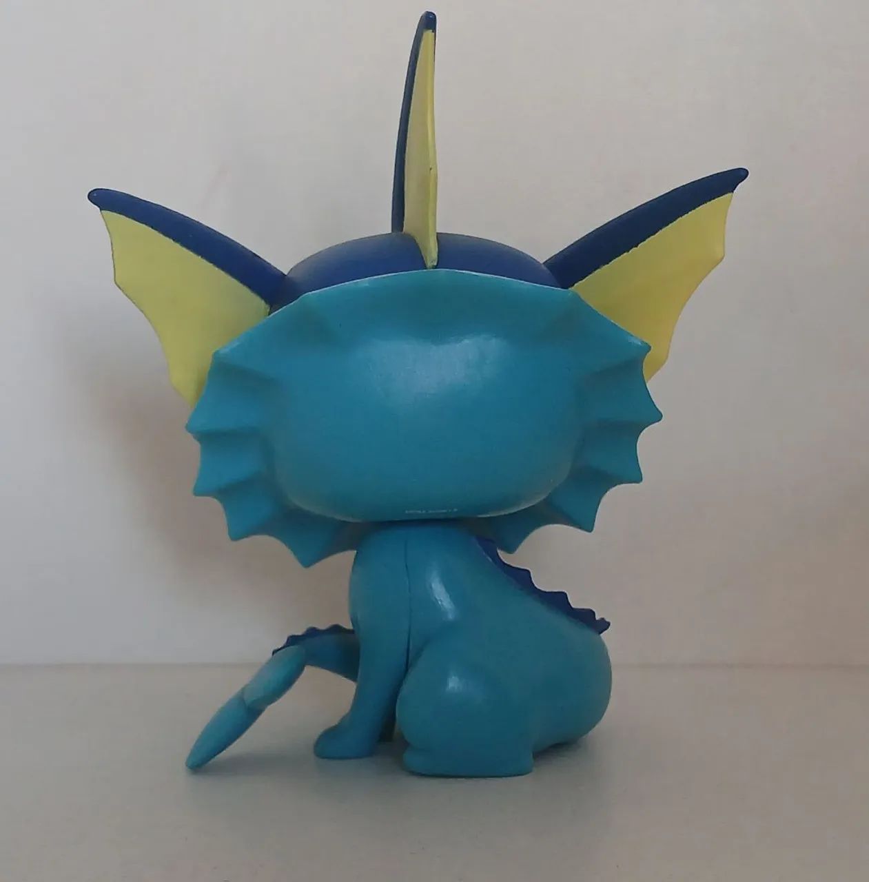 BONECO FUNKO POP POKEMON ORIGINAL VAPOREON - Foto 2