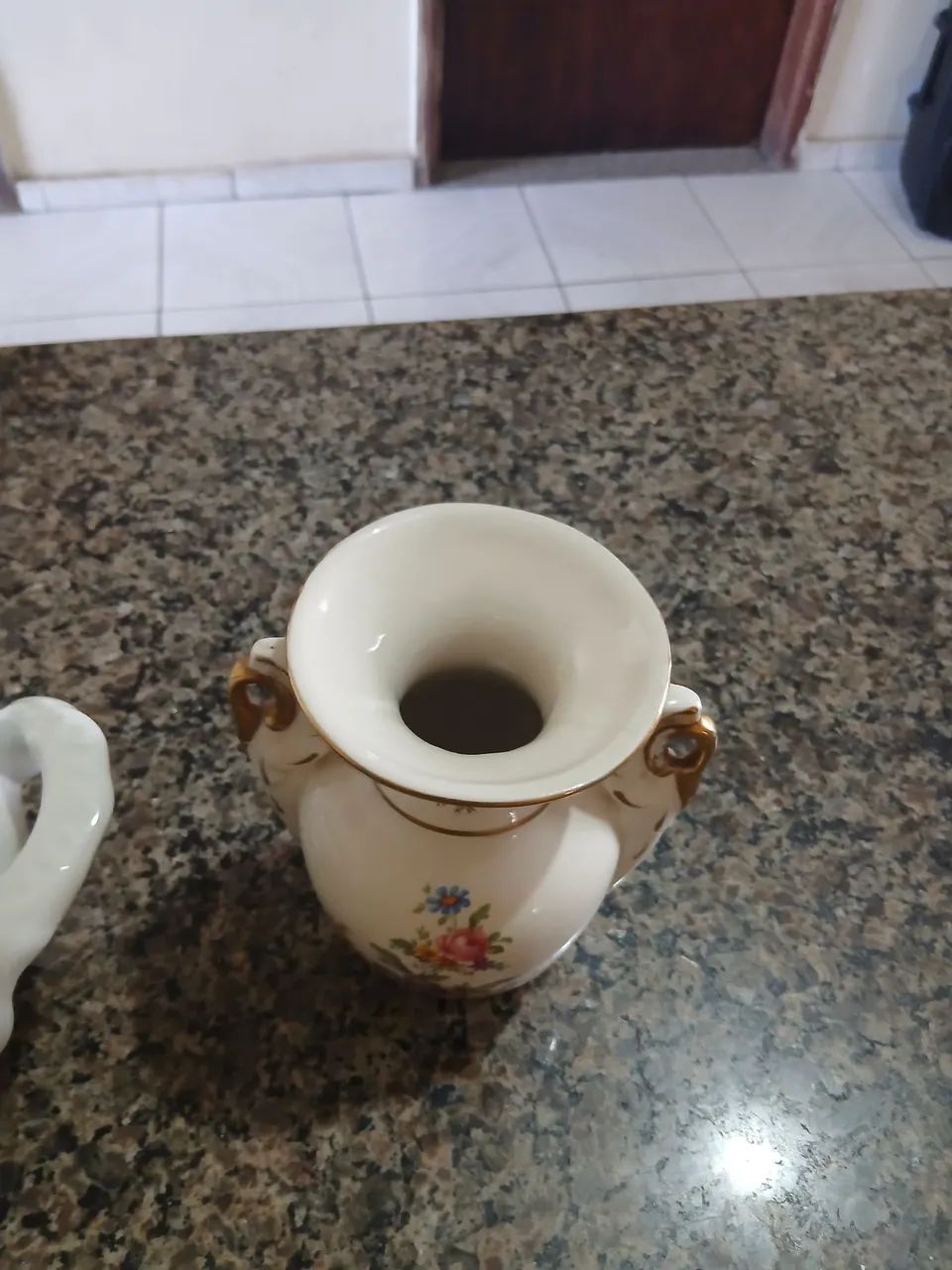 Antiguidade porcelana, Sopeira e vaso - Foto 4