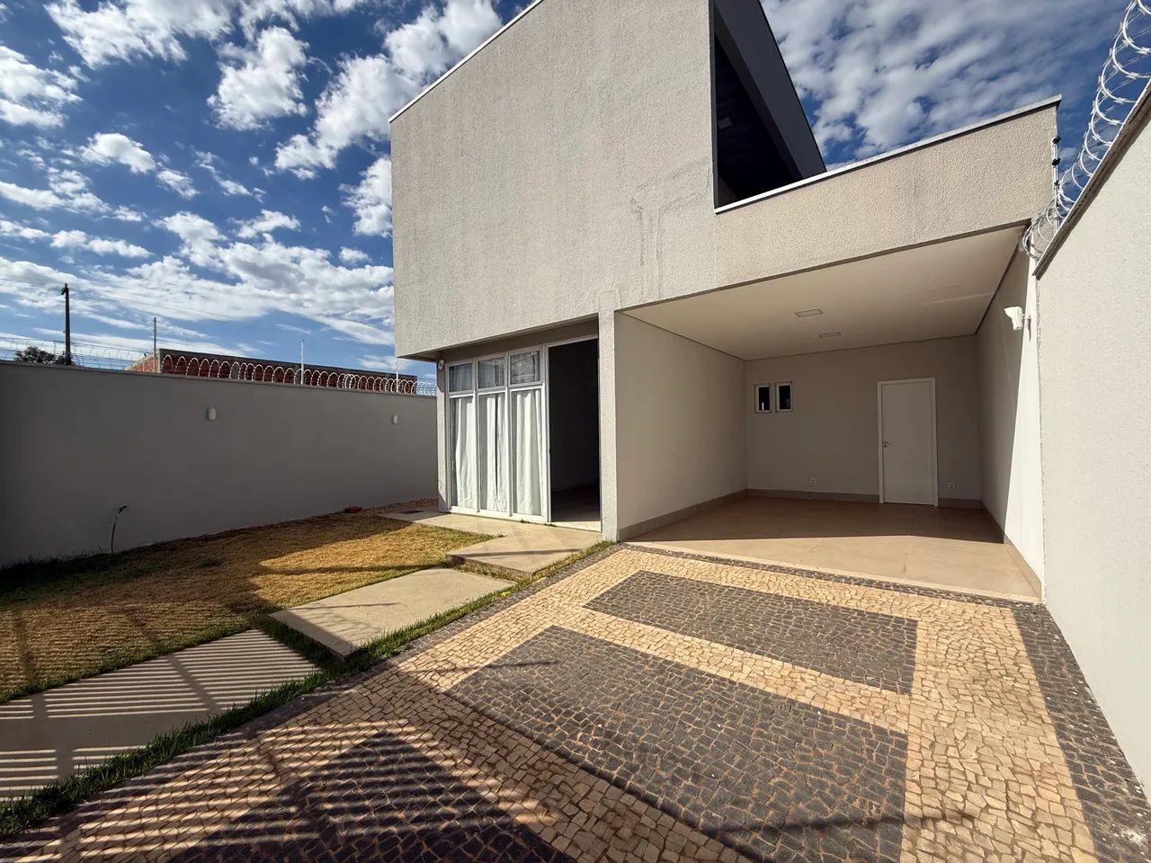 Sobrado à Venda na 1503 Sul  Palmas/TO