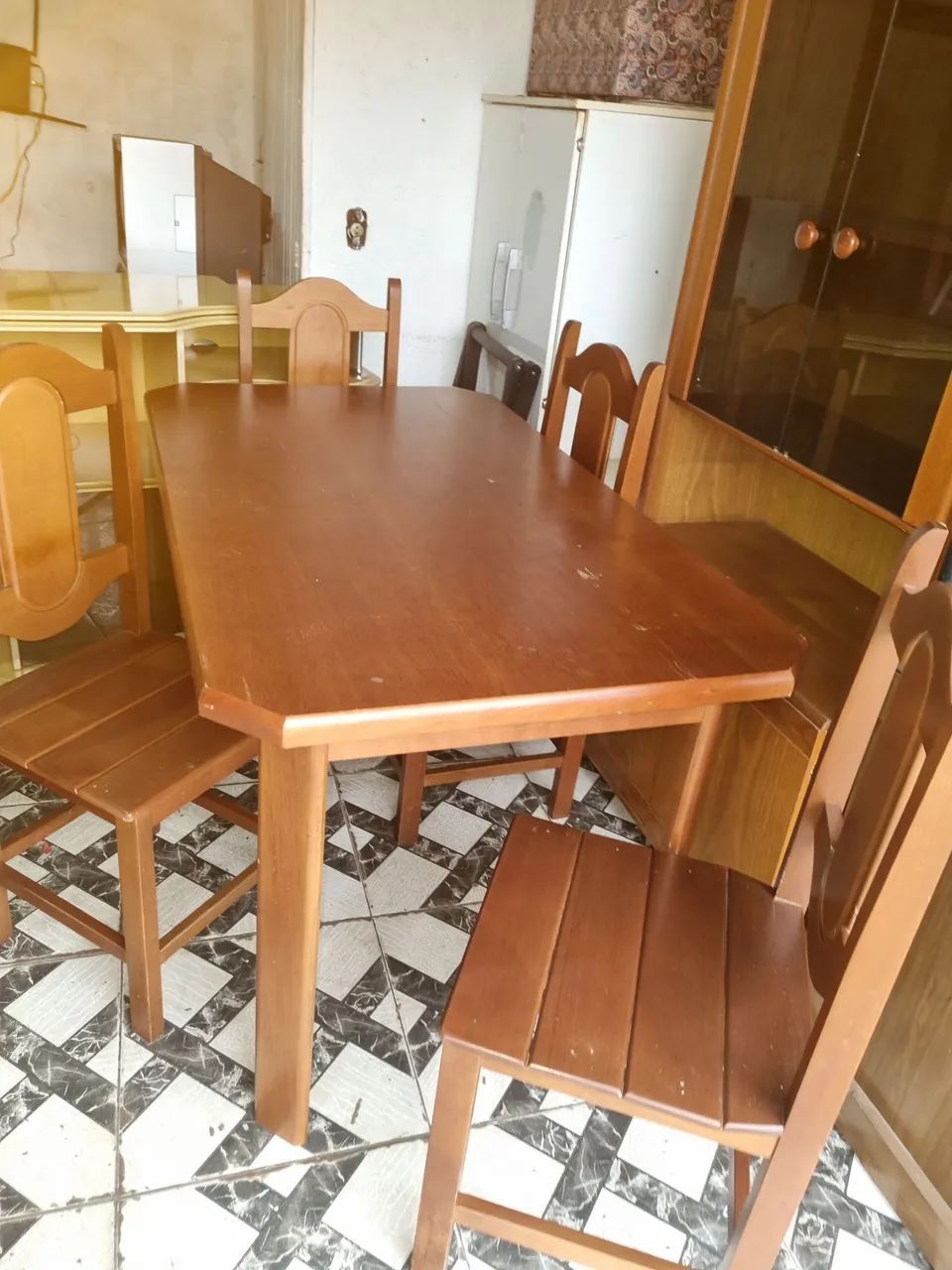 Jogo de mesa de madeira 