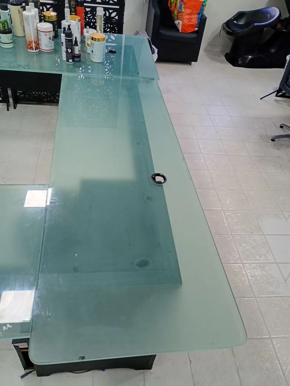 Mesa grande para escritório em U - Foto 3