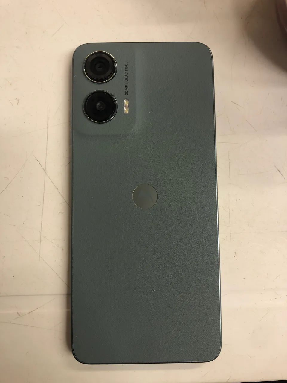 Vende se Moto G35 