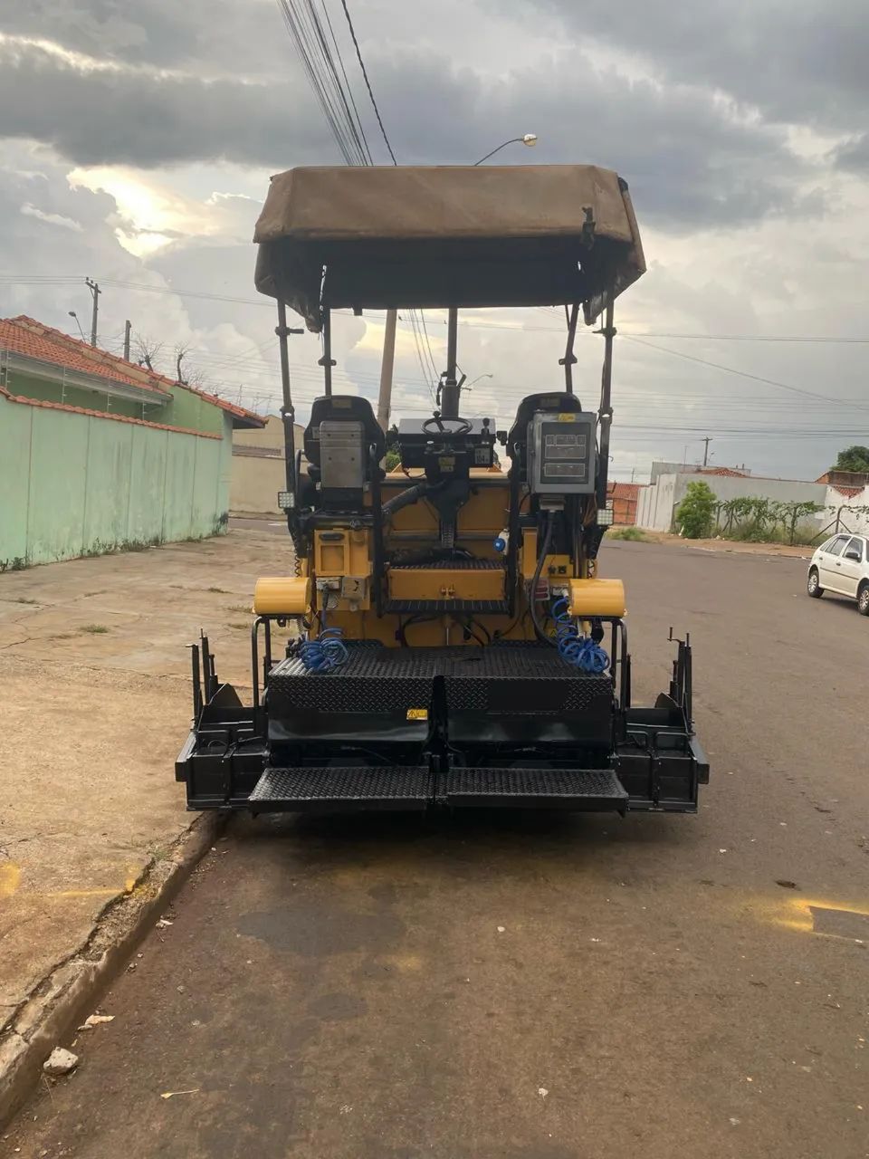 Vibroacabadora Caterpillar AP300 2010 - Pronta para Trabalhar - Foto 4