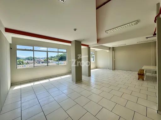 Sala Comercial para alugar, 100 m² por R$ 3.500/mês - Água Verde - Blumenau/SC - Foto 2