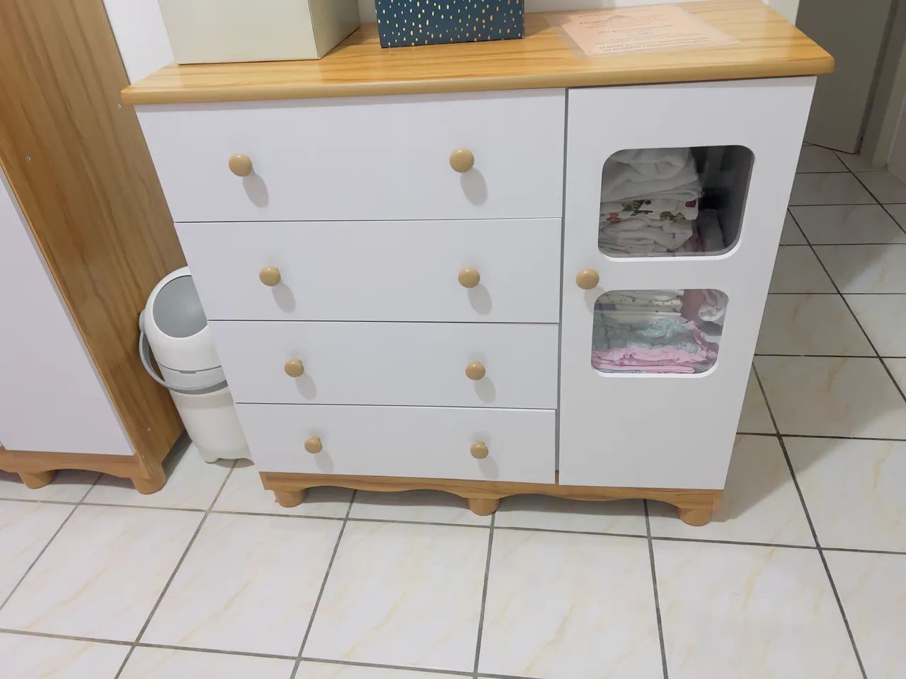 Quarto bebê berço marquesa 3 em 1 cômoda e guarda roupa 4 portas - Foto 5