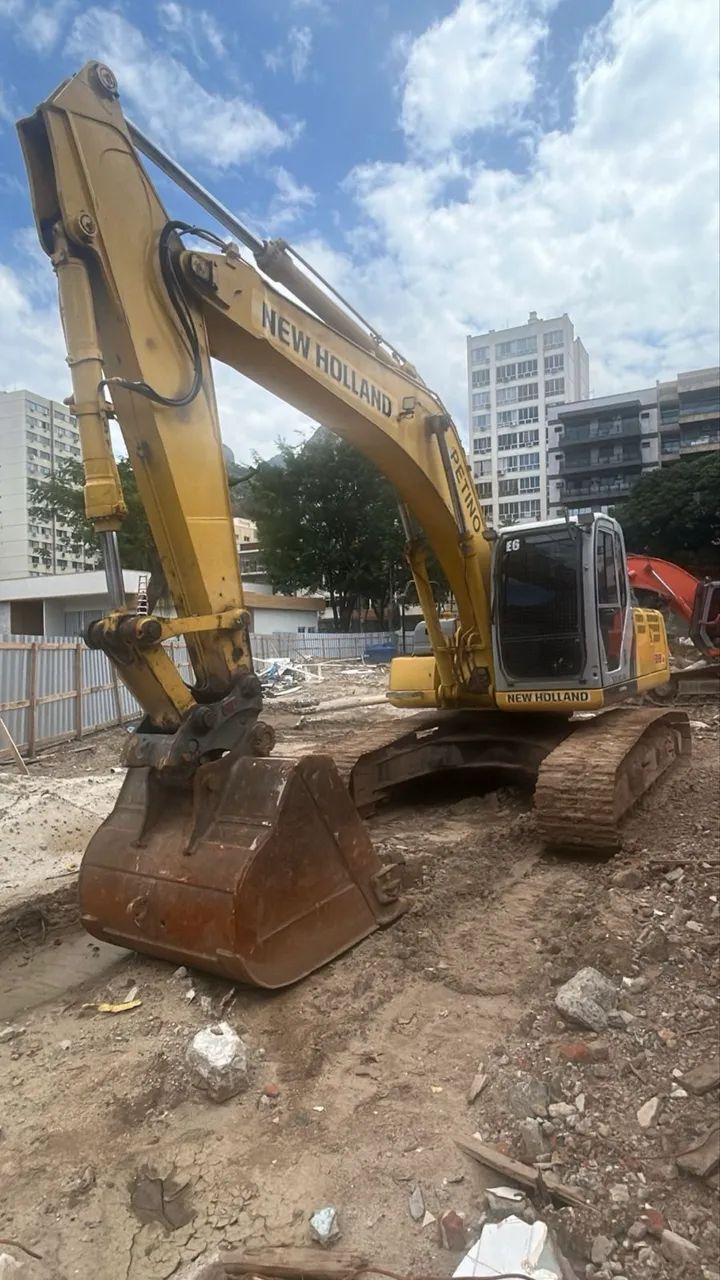 Escavadeira  - Foto 2