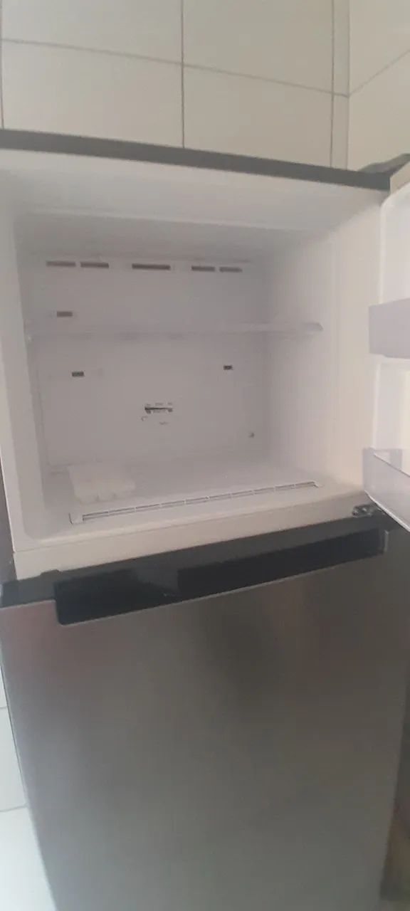Vende uma geladeira  - Foto 2