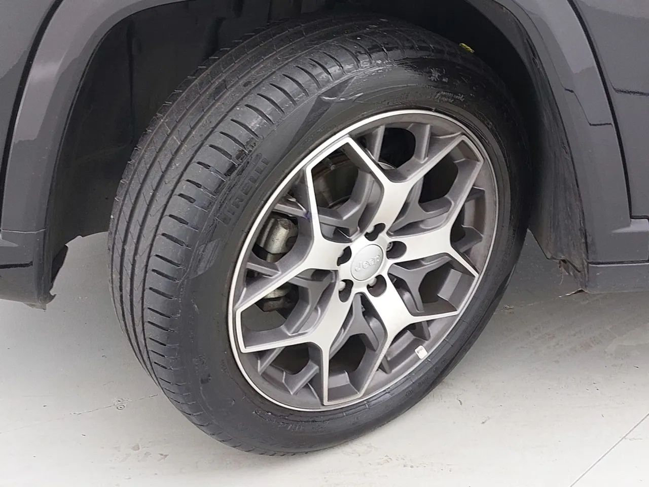 Jeep Commander Overland T270 1.3 TB Flex Aut., foto 11 de 18