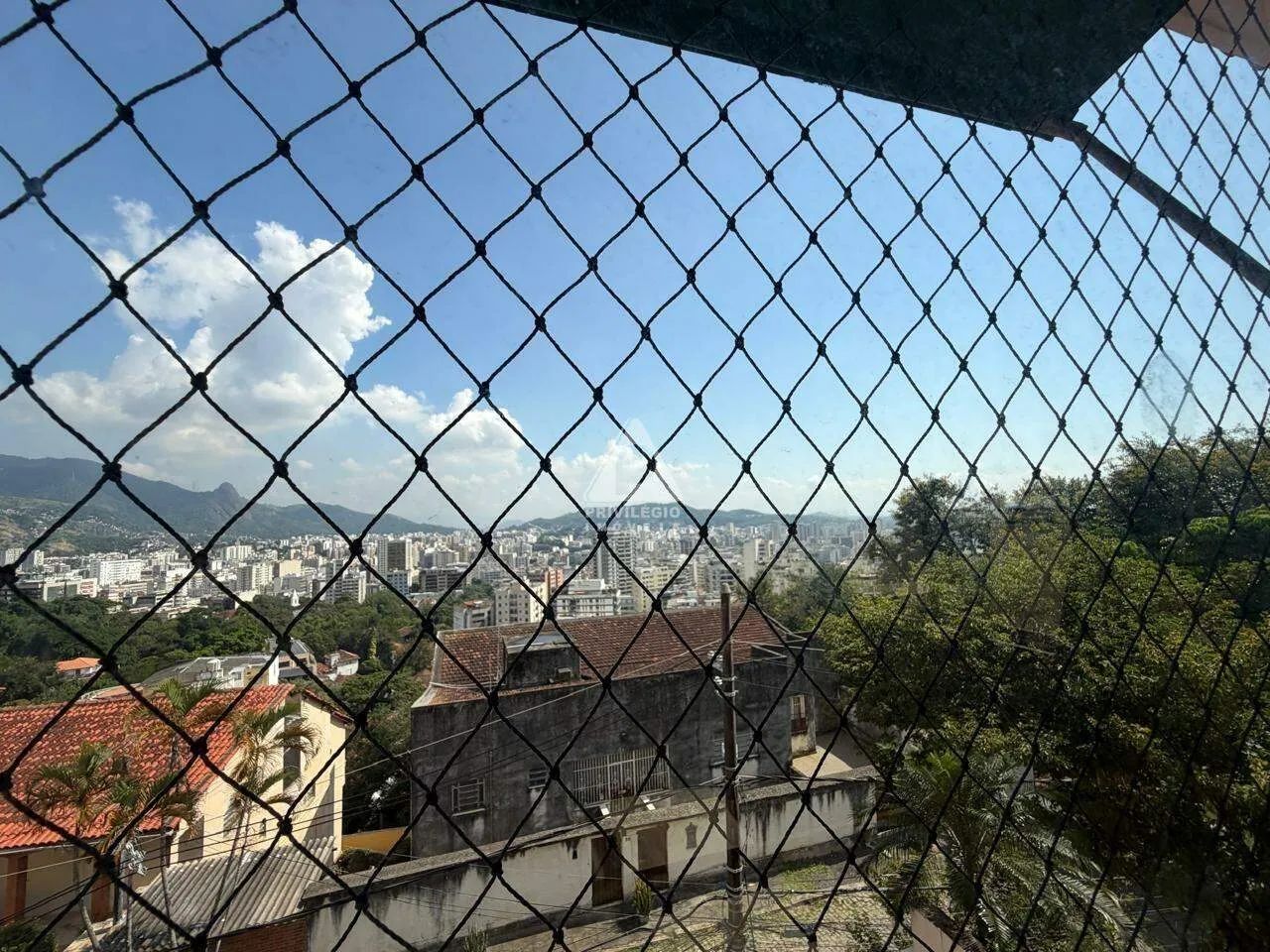 Exclusividade em Rua Fechada: 4 Quartos com Elevador Panorâmico e Lazer - Foto 2