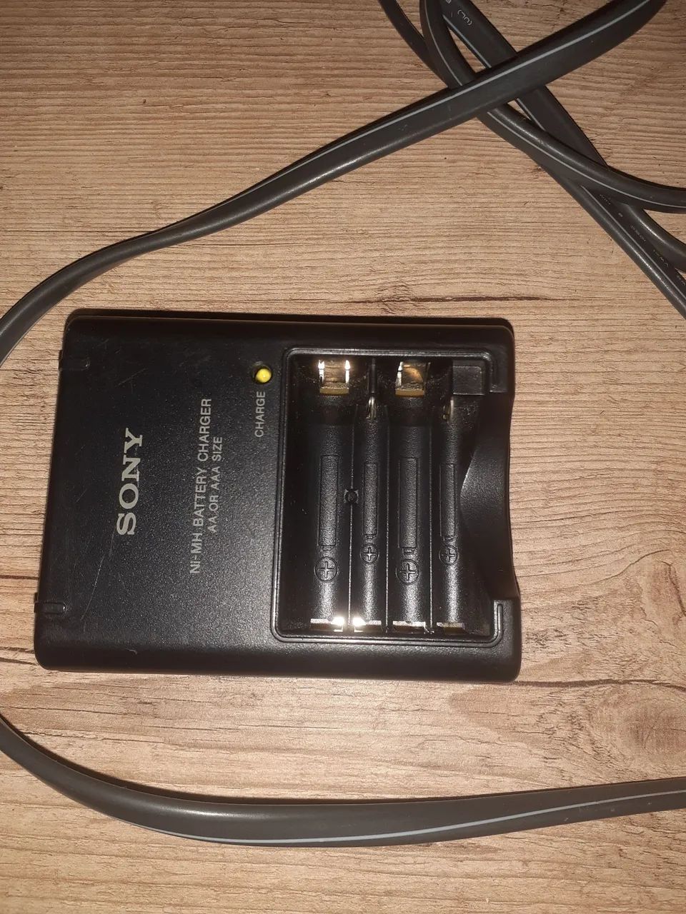 Carregador de pilhas Sony  - Foto 4