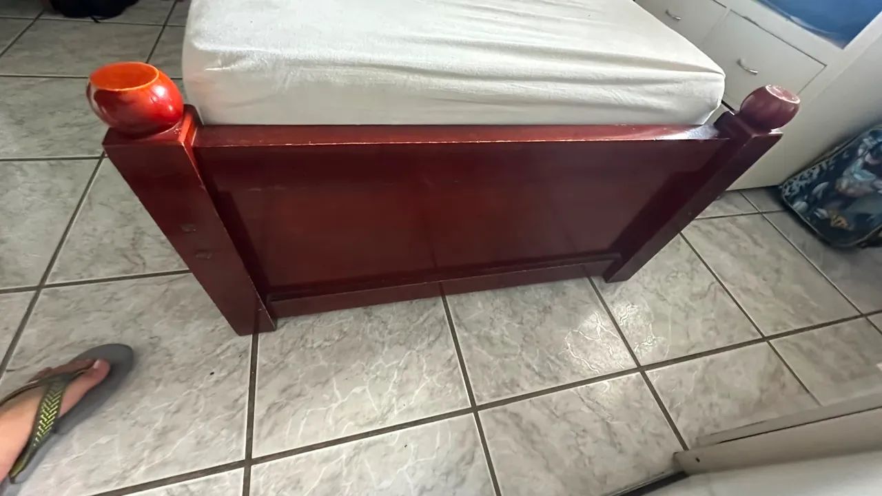 Vendo cama de Solteiro - Foto 3