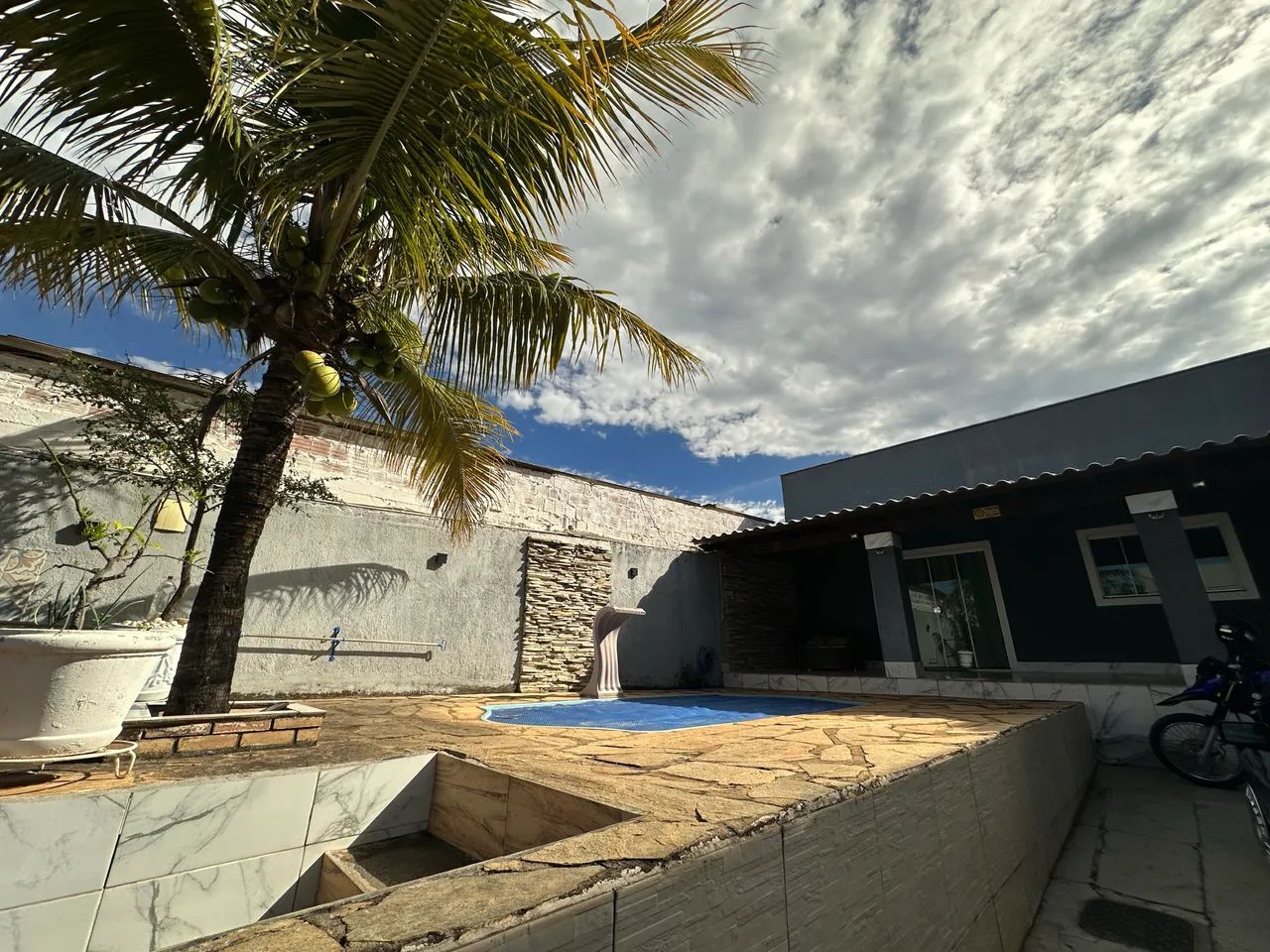 OPORTUNIDADE DE CASA ESCRITURADA EM ARNIQUEIRA!