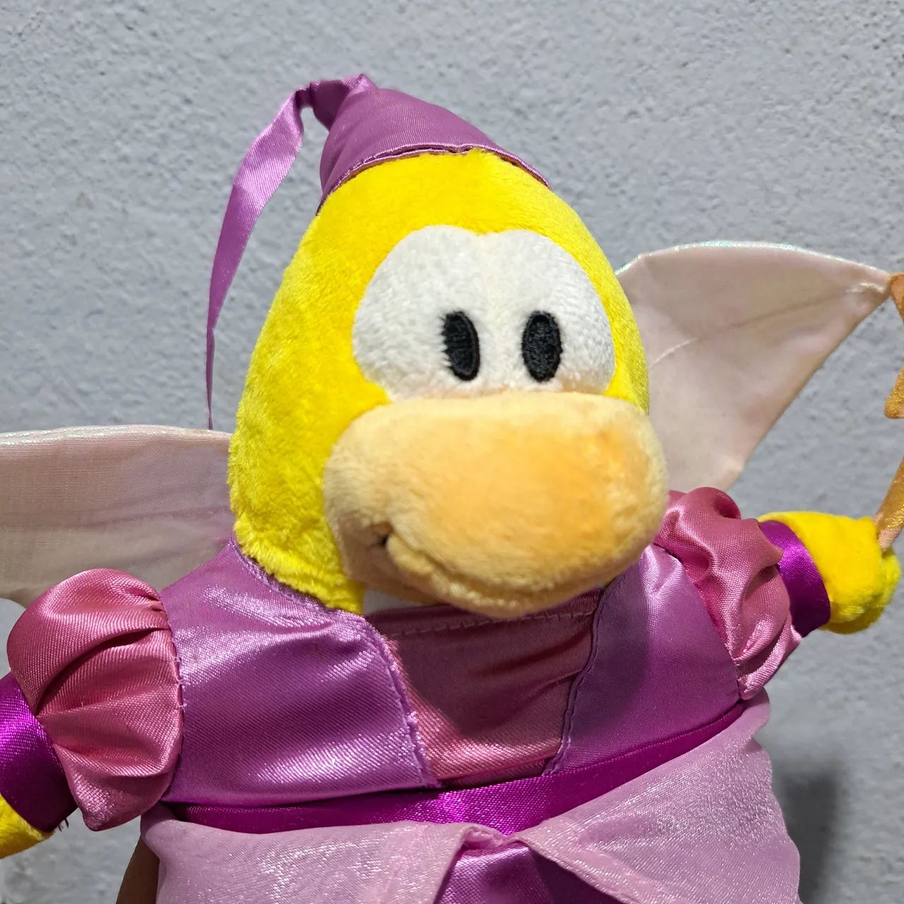 Pelúcia Oficial Club Penguin Fada Original Disney Parks 2009 Raro c/ Etiqueta SÓ HOJE R$99 - Foto 2