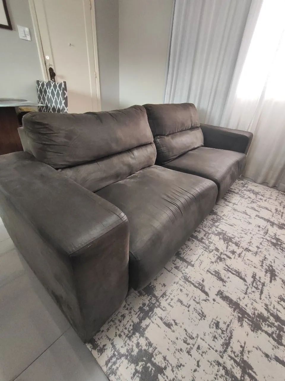 Sofá Retrátil e Reclinável 2,35m - Suede
