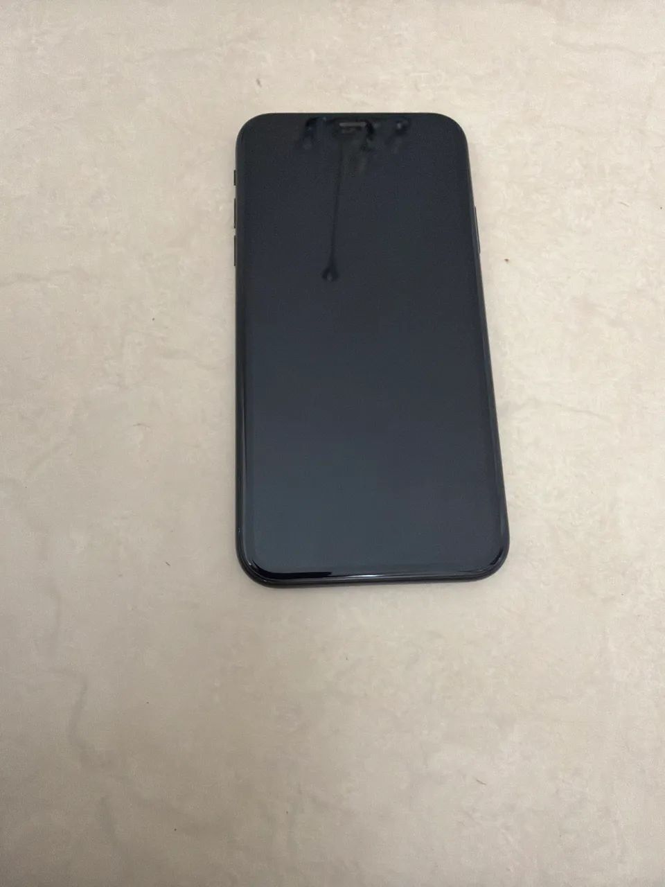iPhone XR  550 