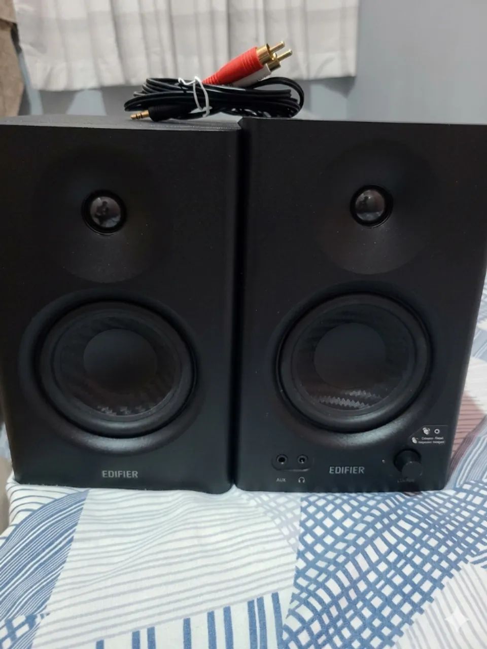 Monitor Edifier MR4 - Foto 2