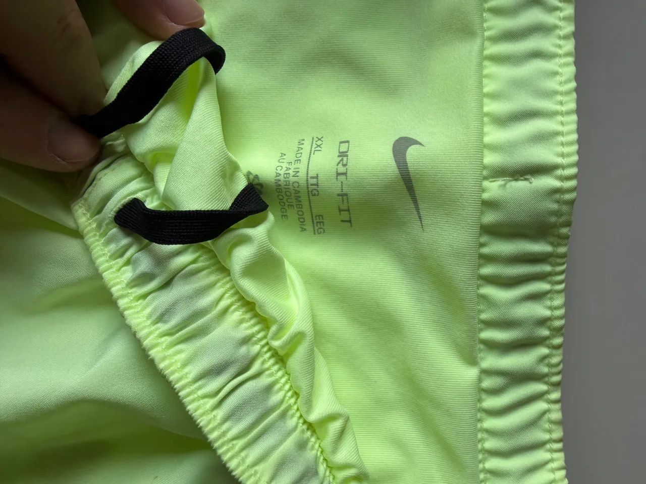 SHORTS NIKE TECH GG AMARELO - Foto 2