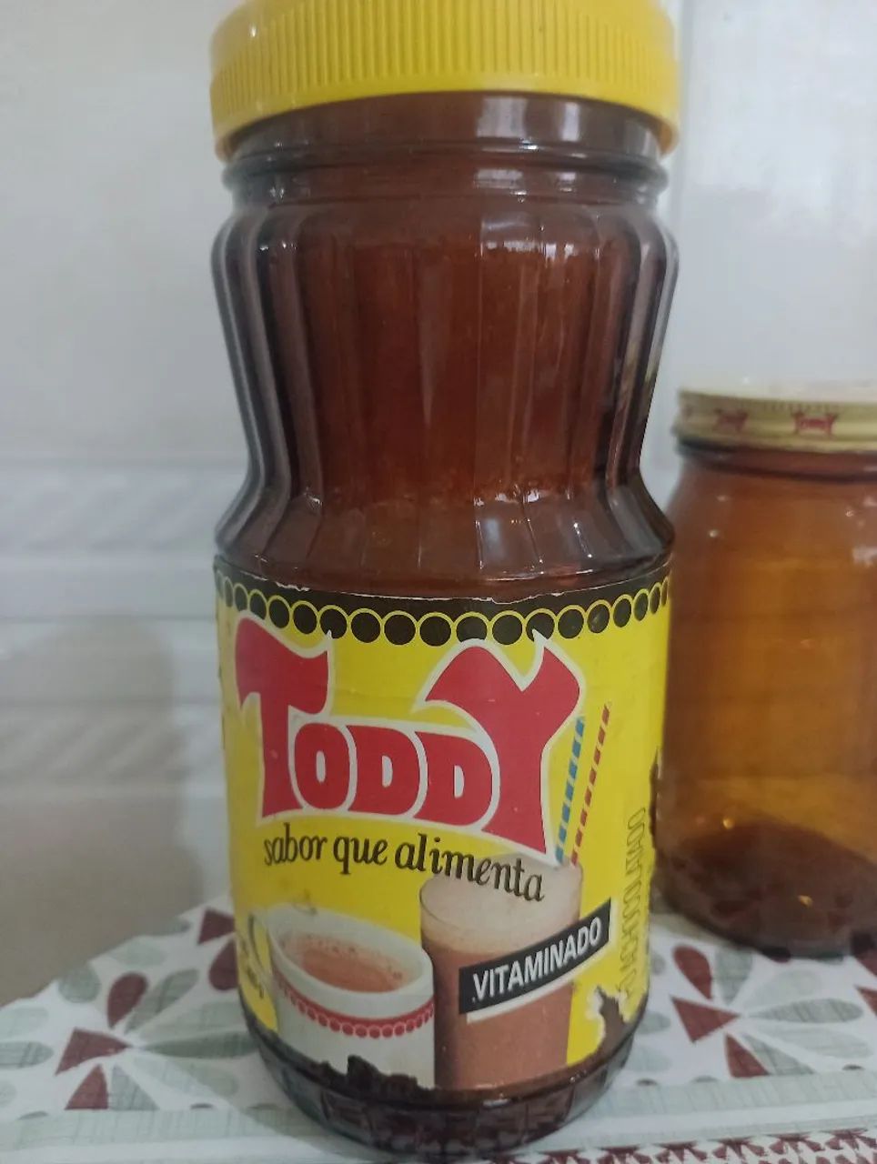 02 vidros de toddy conforme mostra as imagens - Foto 4