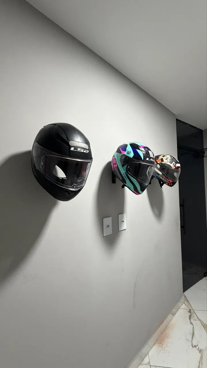 Suporte para capacete - Foto 2