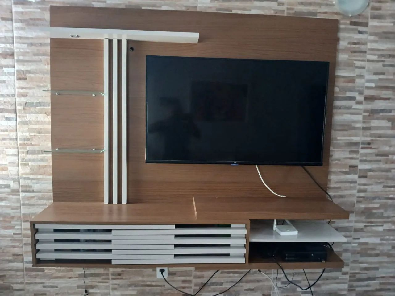 Vendo um painel de TV cabe TV de 50 polegadas  - Foto 2