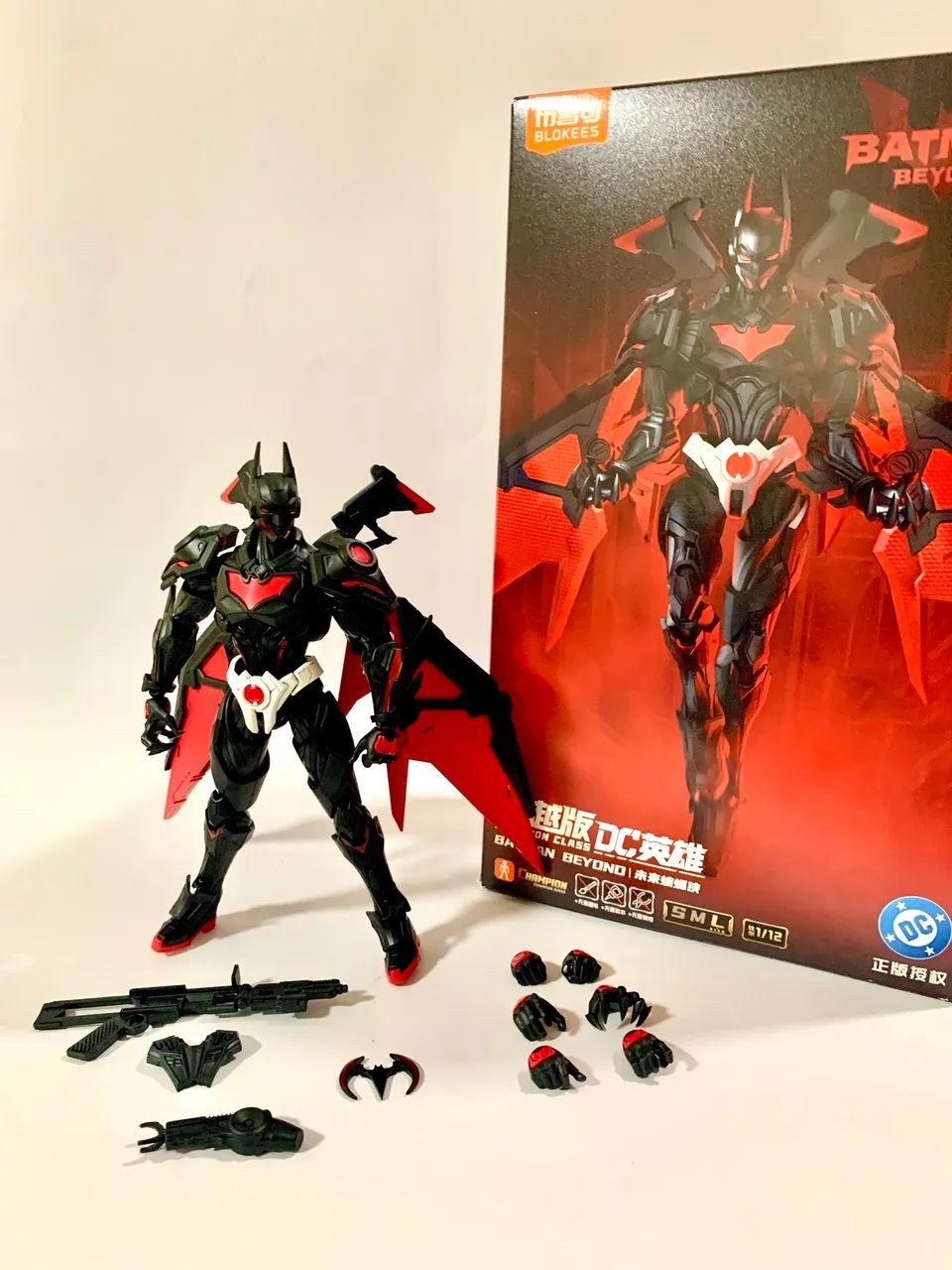 Batman Beyond Blokees Champion Class Montado