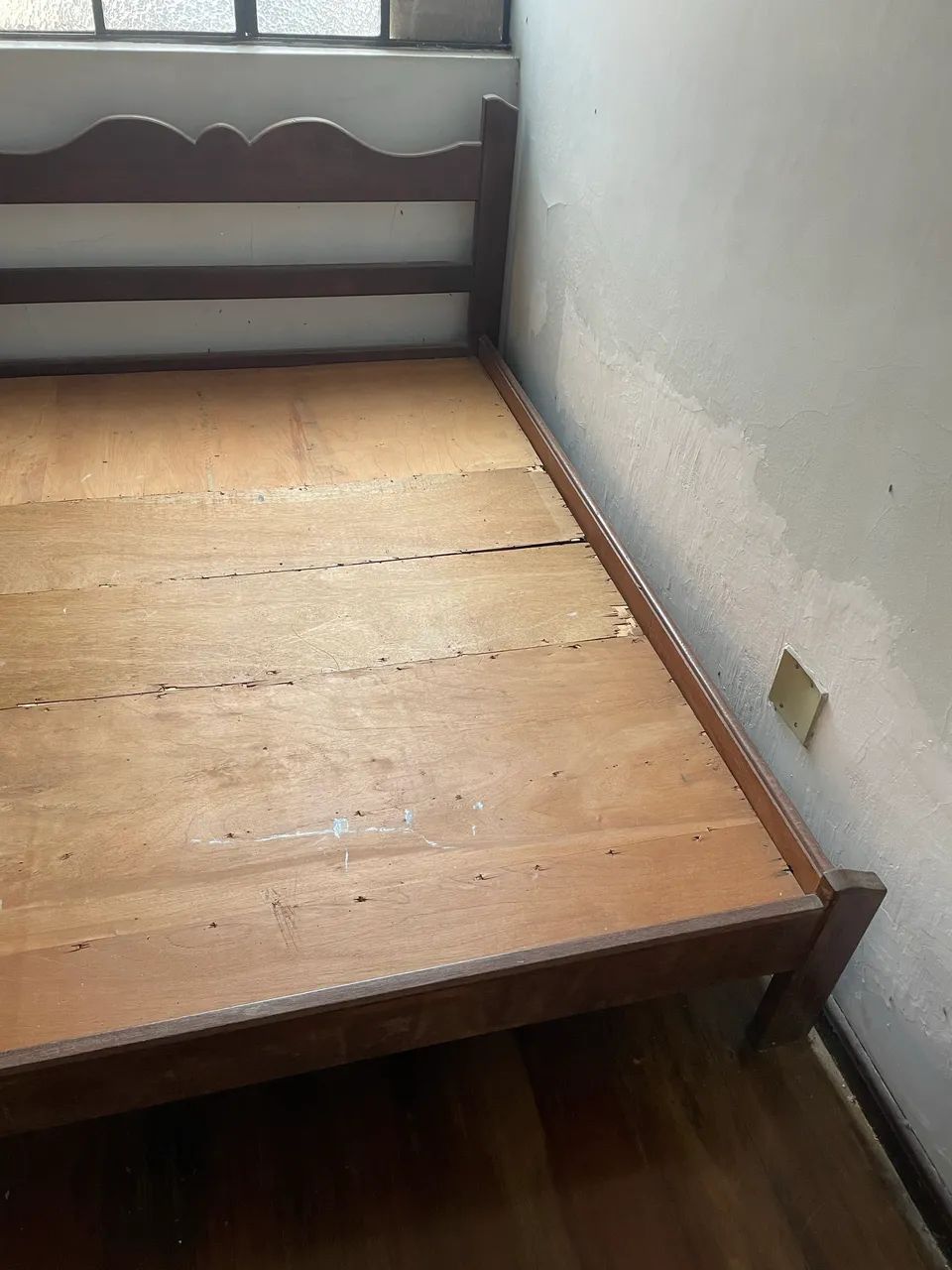 Cama de madeira, ótimo estado, madeira nova  - Foto 2