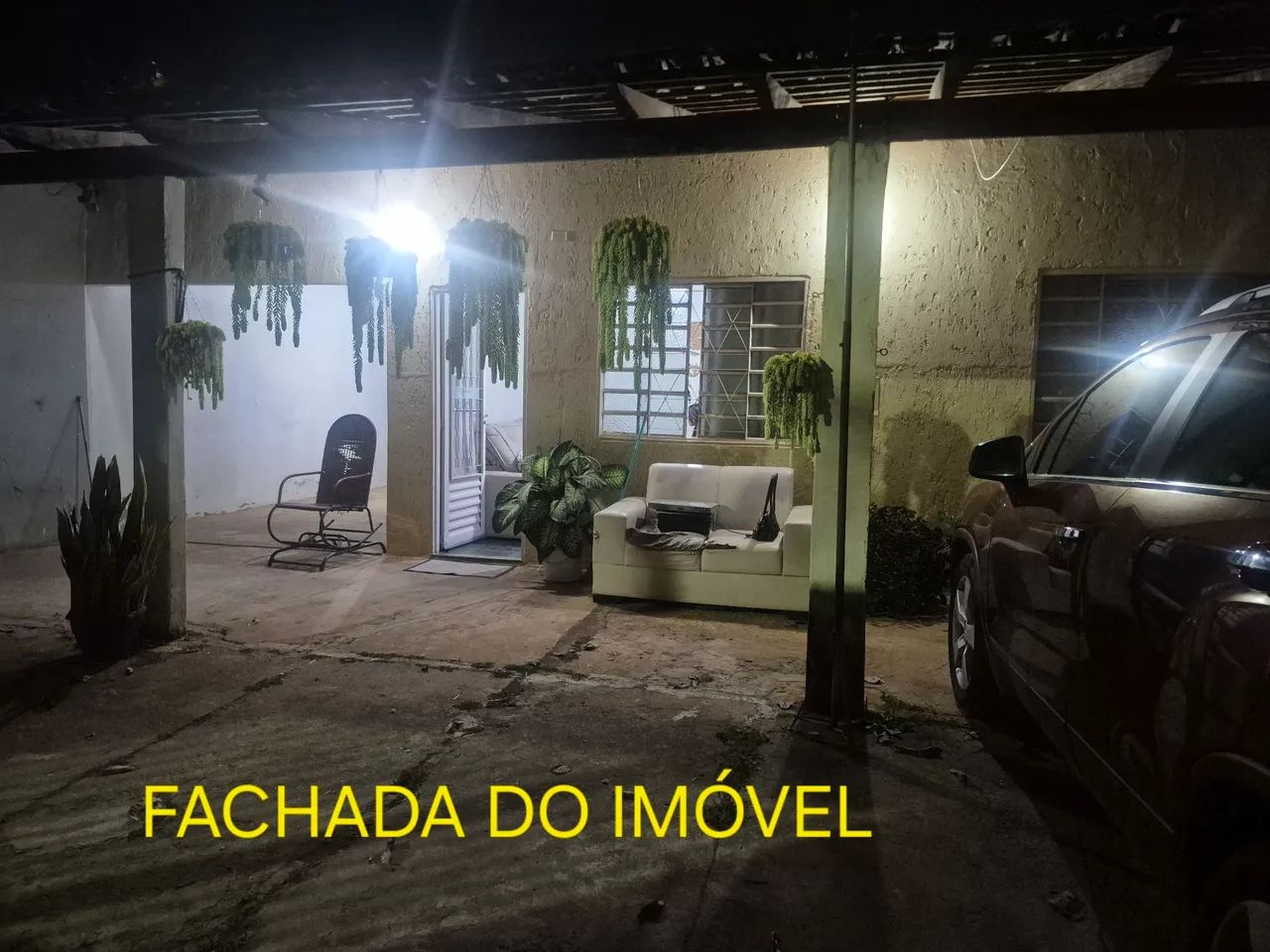 Excelente oportunidade! Casa com amplo terreno e duas casas de fundo.  - Foto 2